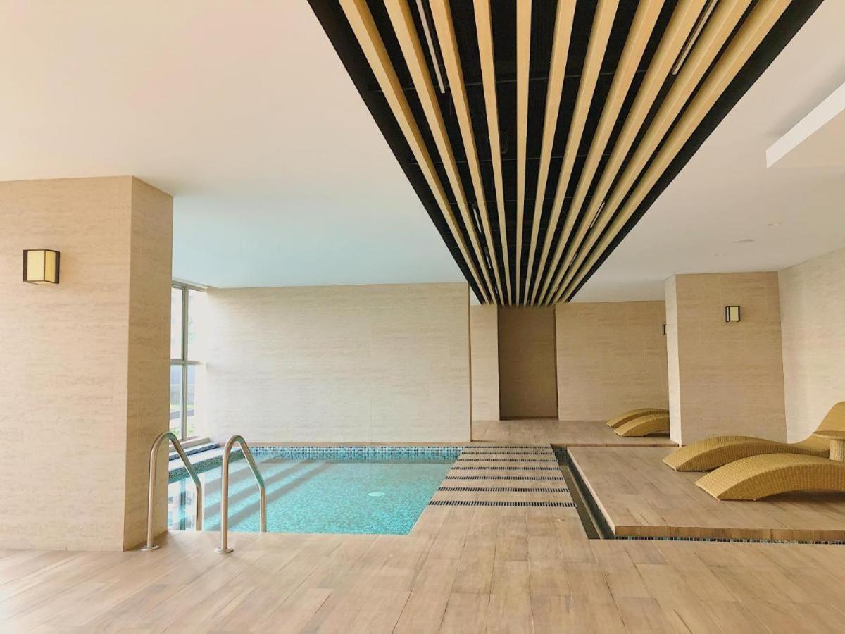 Gold Coast Pik By Dluxx *